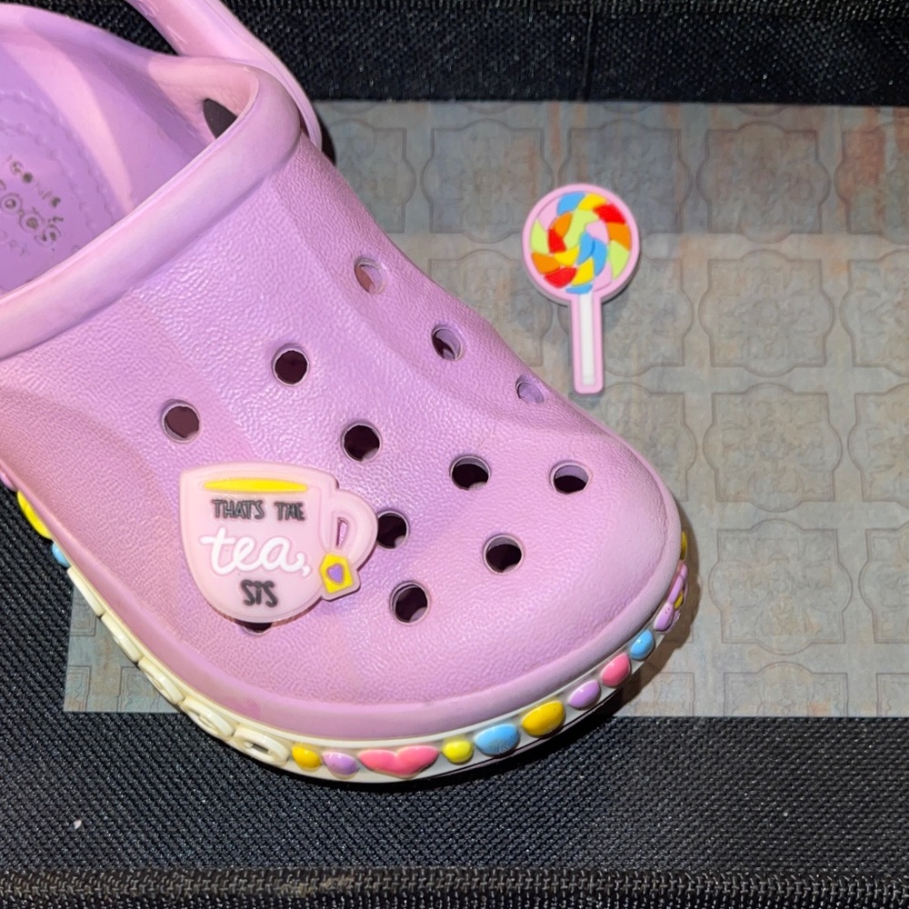 JIBBITZ. 
CROC CHARMS. 
Two Food items! YUM! 
Croc not included.